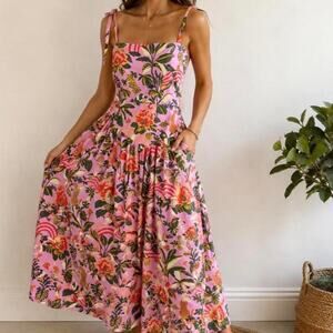Gorgeous beautiful pink floral maxi